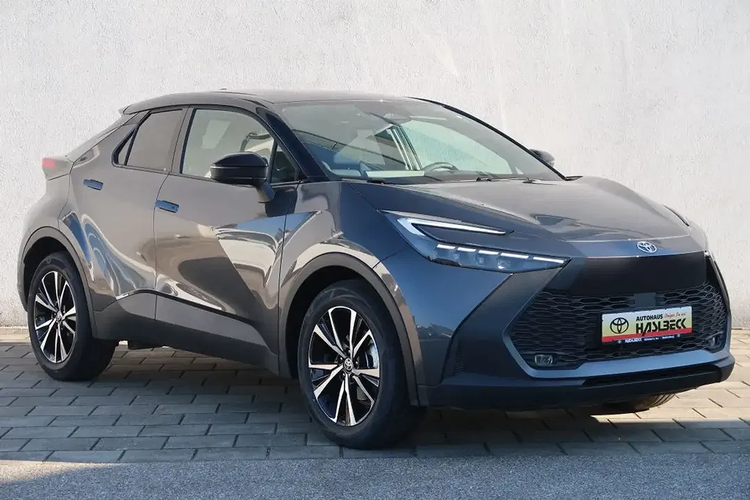 Toyota C-HR - Thumbnail 7