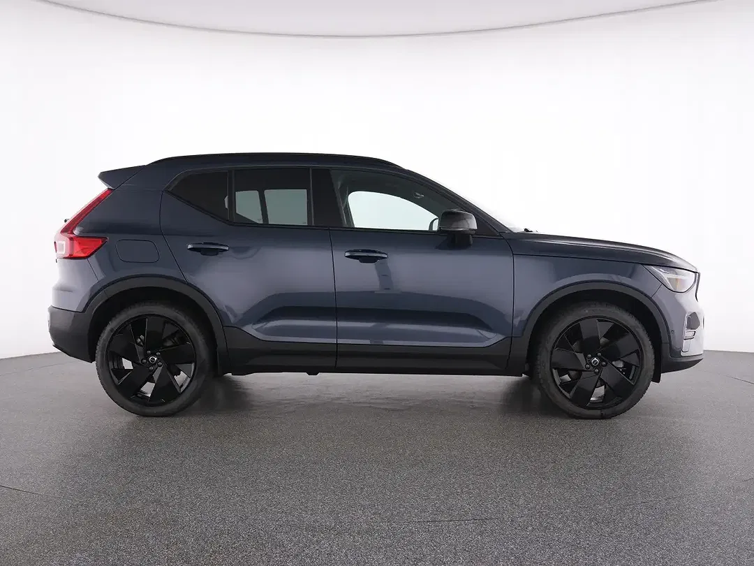 Volvo XC40 - Thumbnail 11