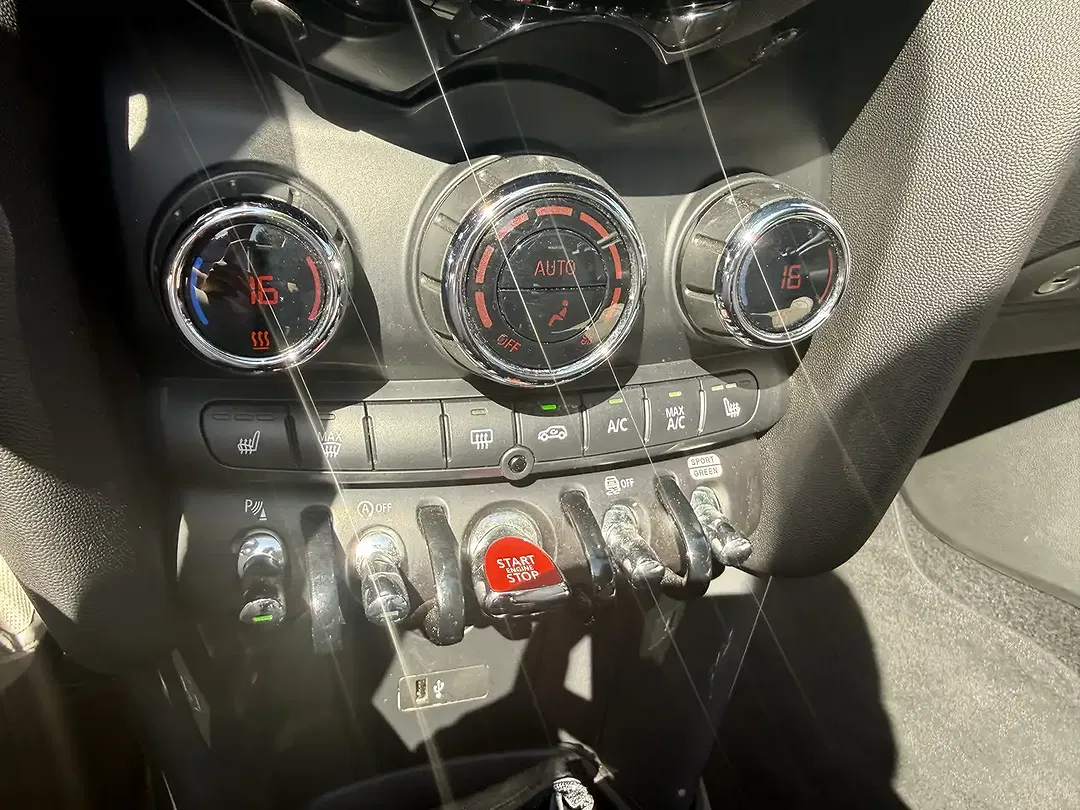MINI Cooper - Thumbnail 13
