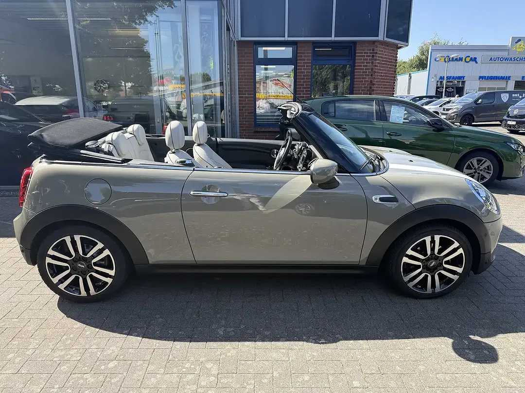 MINI Cooper - Thumbnail 4