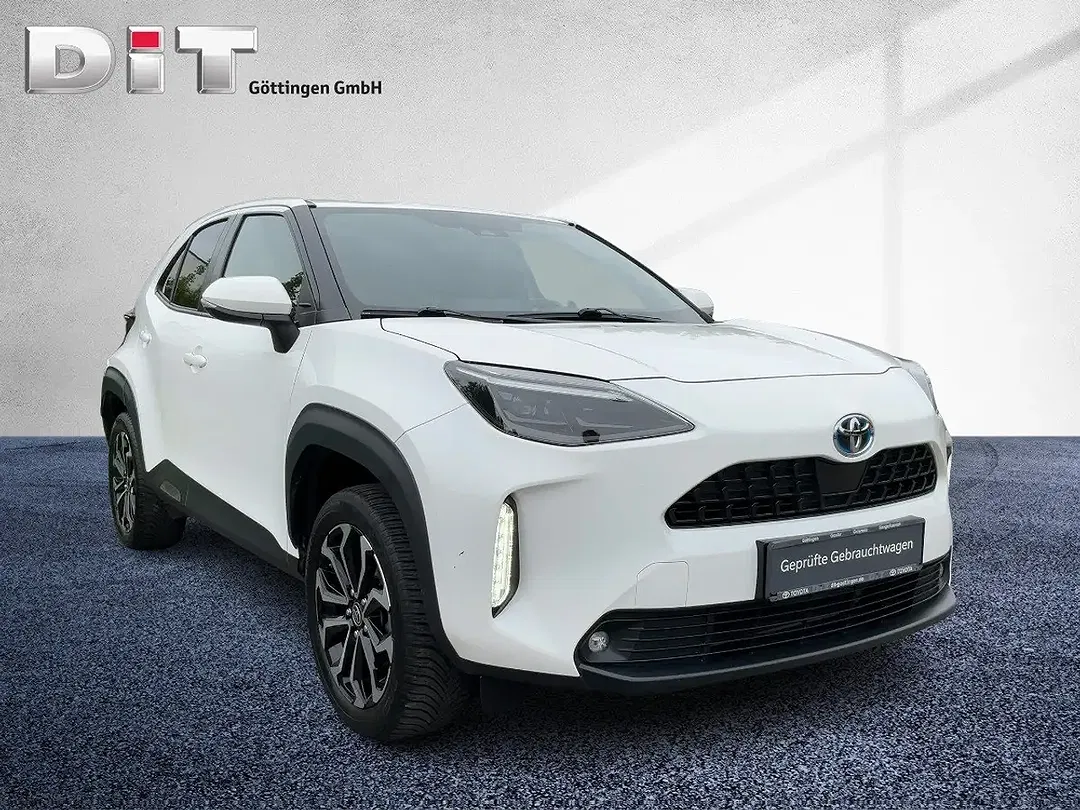 Toyota Yaris Cross - Thumbnail 6