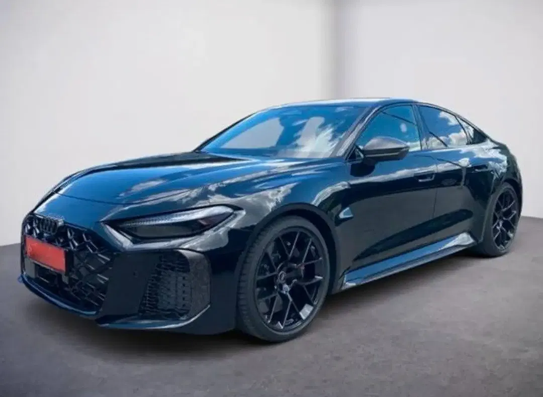 Audi RS5 - foto 1