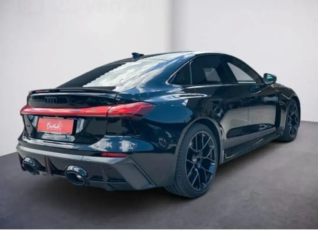 Audi RS5 - Thumbnail 5