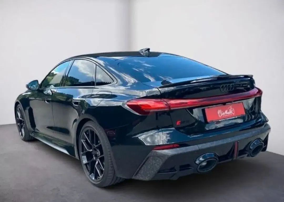 Audi RS5 - Thumbnail 6