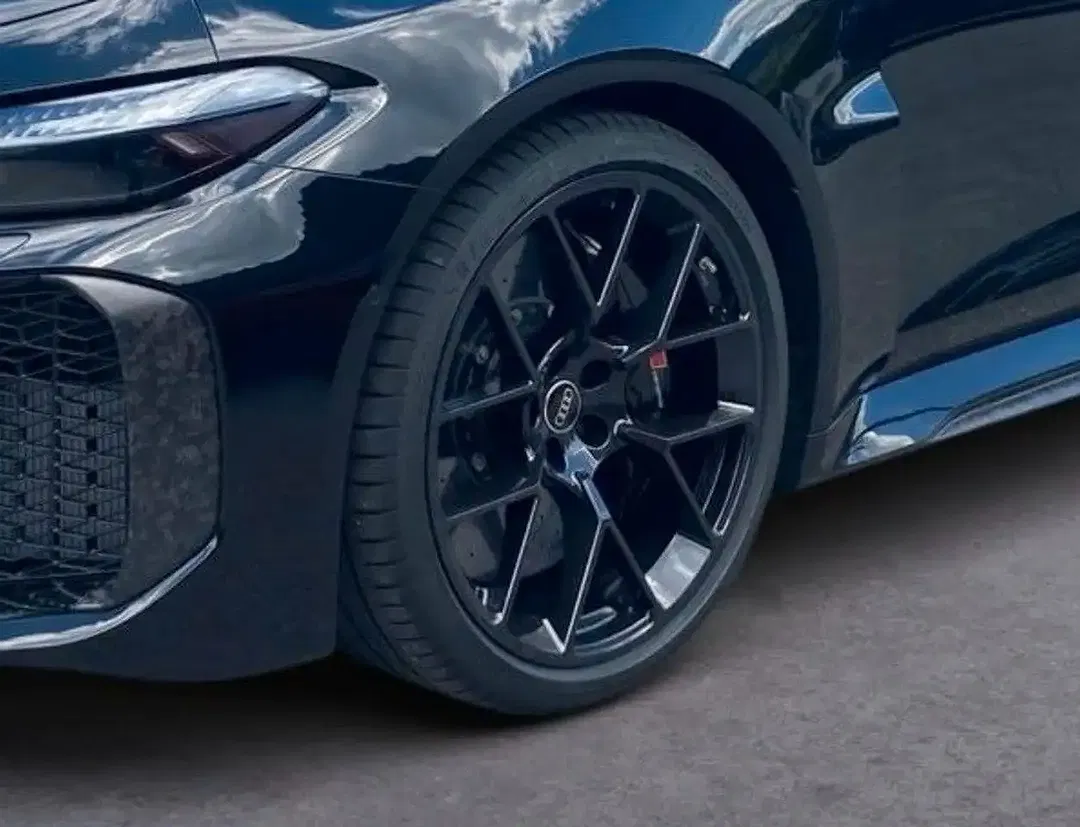 Audi RS5 - Thumbnail 8