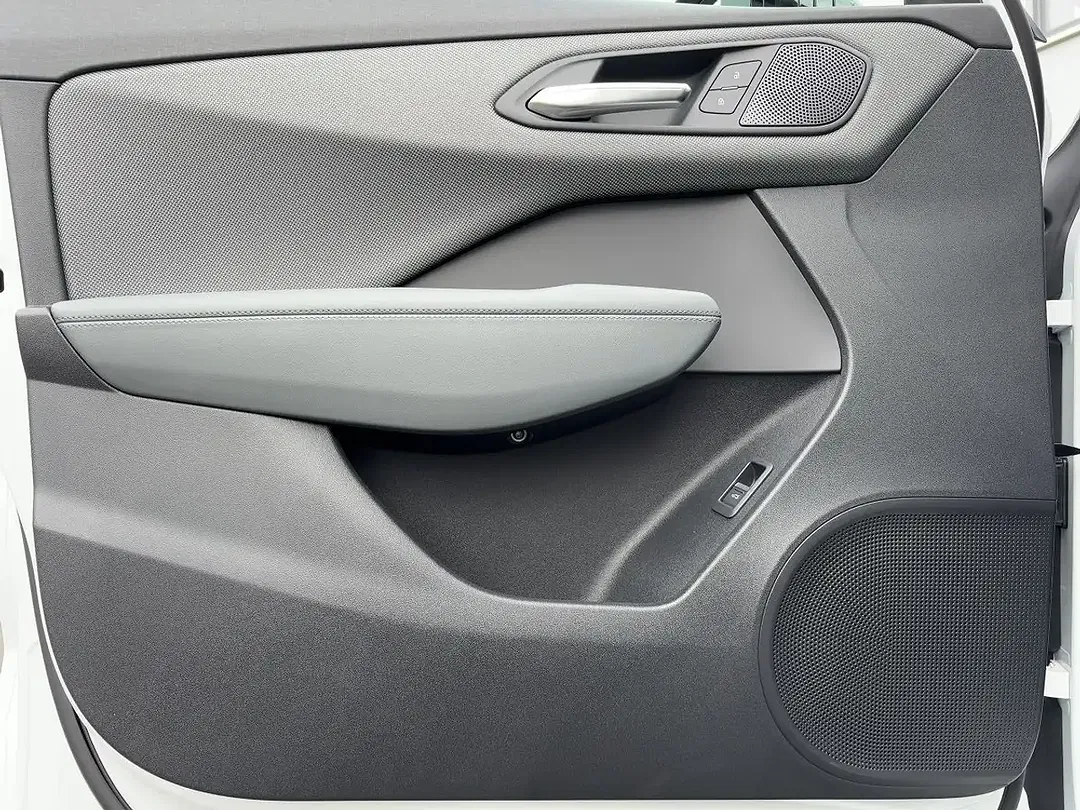 Audi Q3 - Thumbnail 12