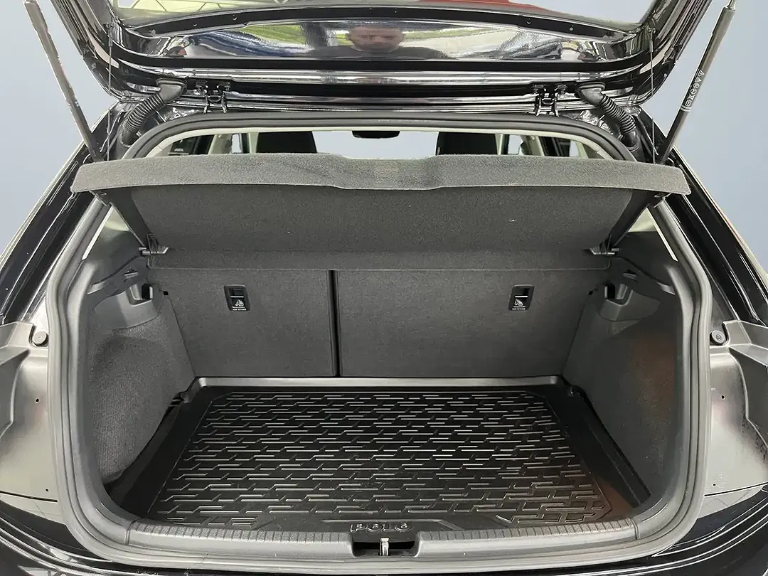 Volkswagen Polo - Thumbnail 14