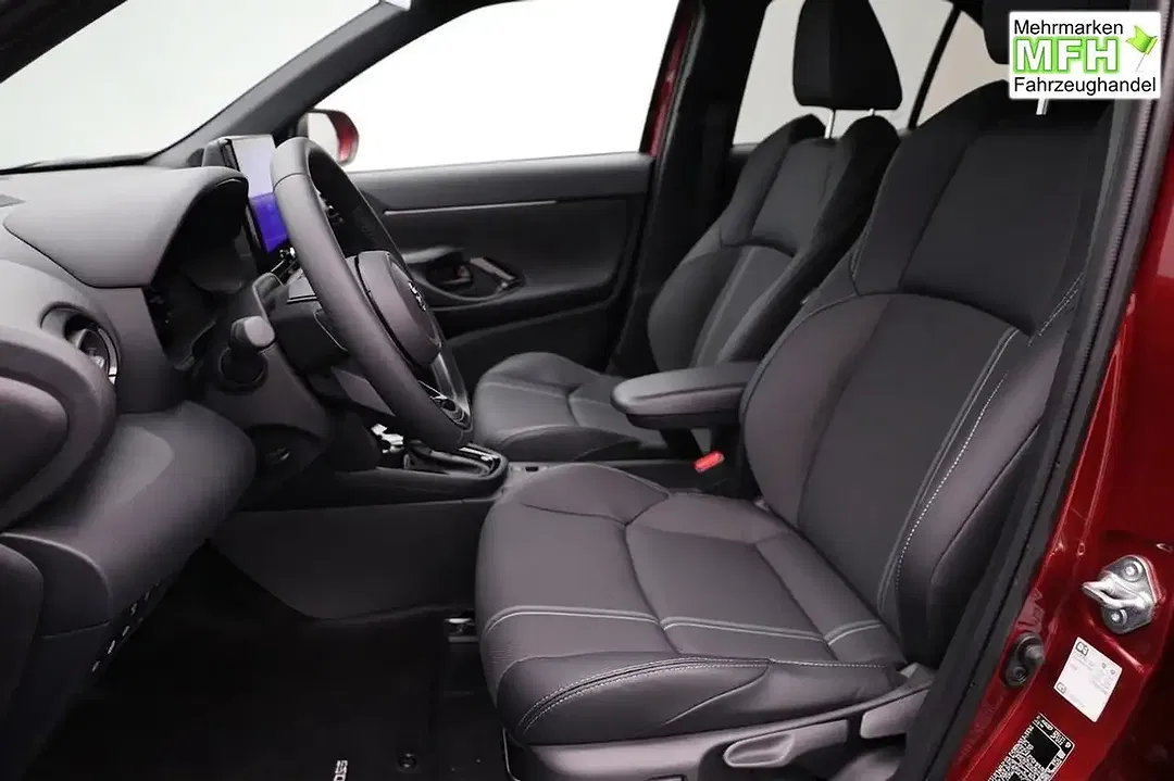 Toyota Yaris - Thumbnail 9