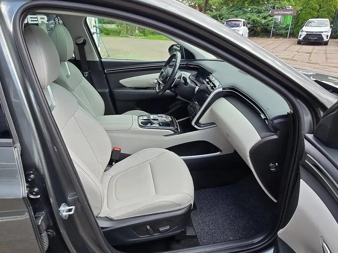 Hyundai TUCSON - Thumbnail 10