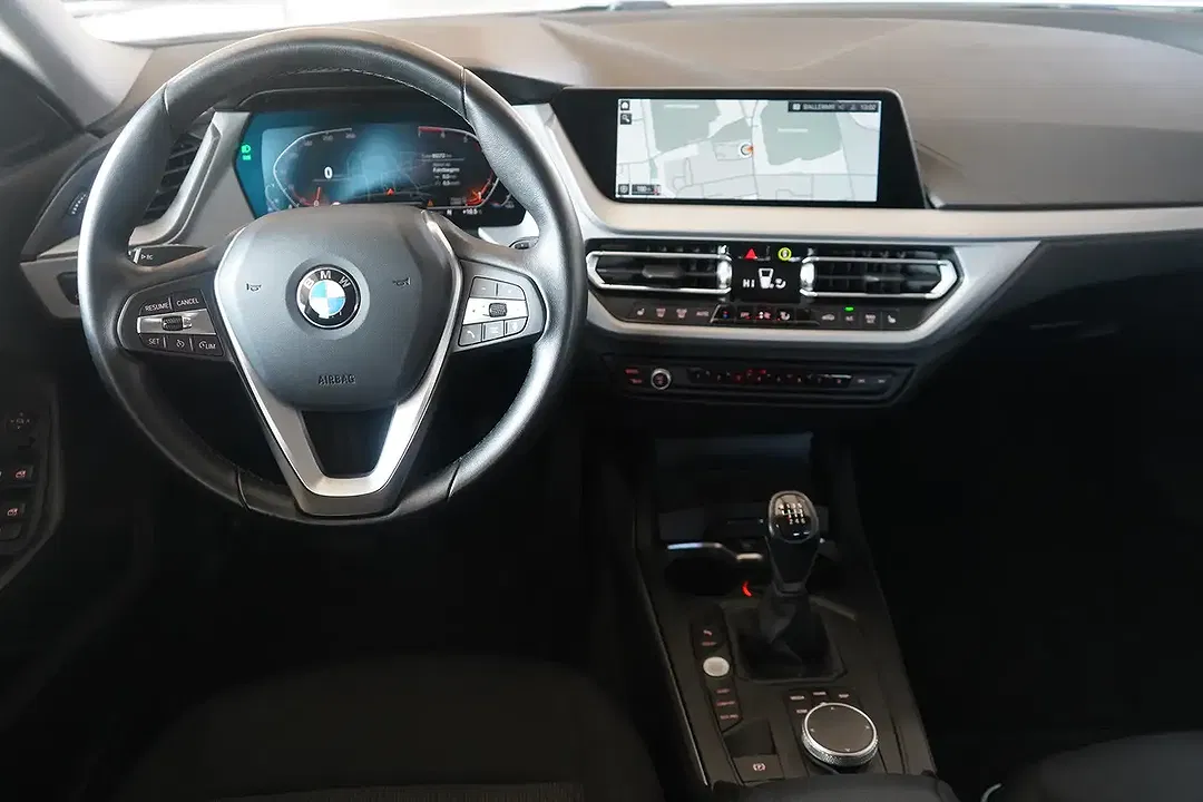 BMW 218 - Thumbnail 14