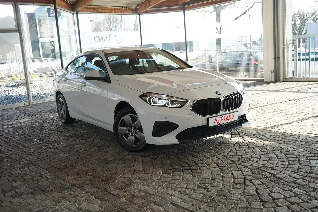 BMW 218 - Thumbnail 8