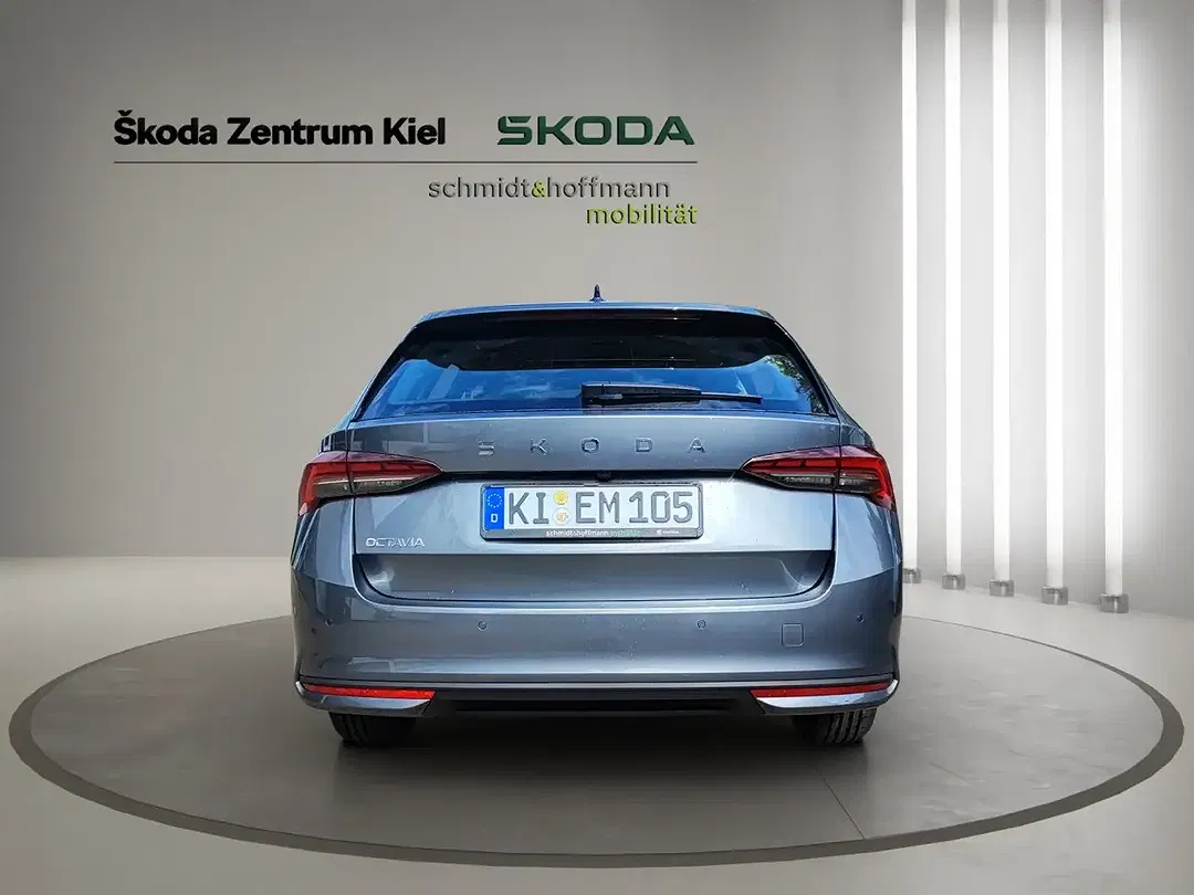 Skoda Octavia - Thumbnail 5