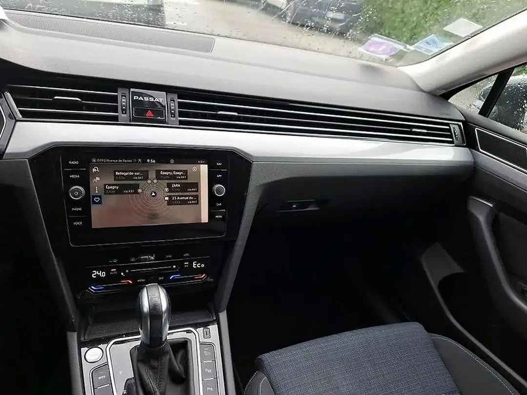 Volkswagen Passat Variant - Thumbnail 6