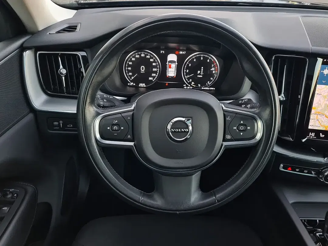 Volvo XC60 - Thumbnail 12