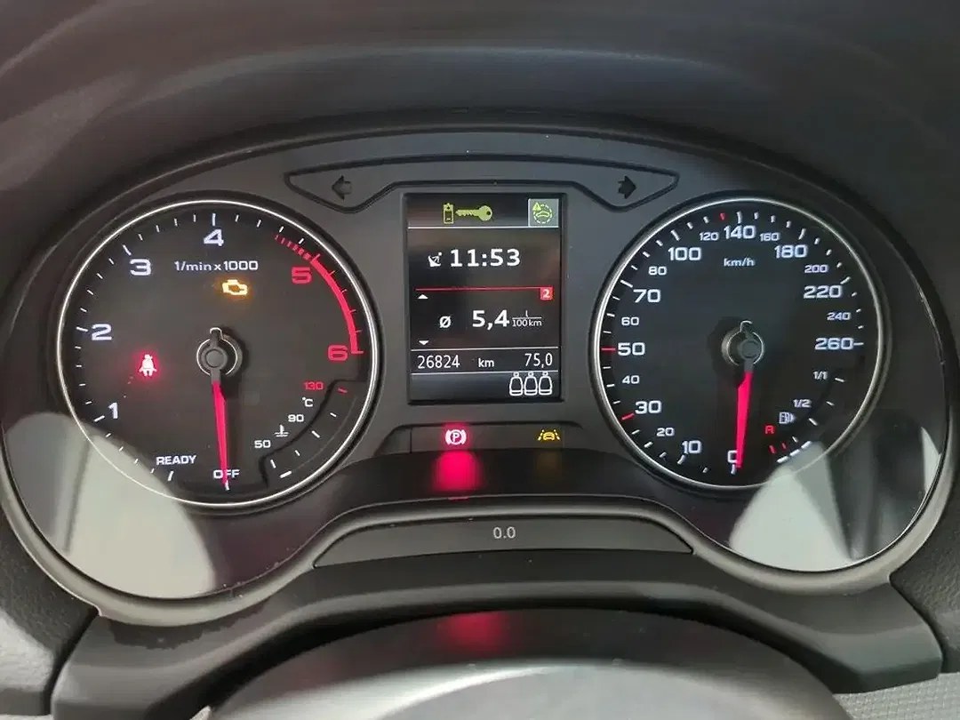 Audi Q2 - Thumbnail 9