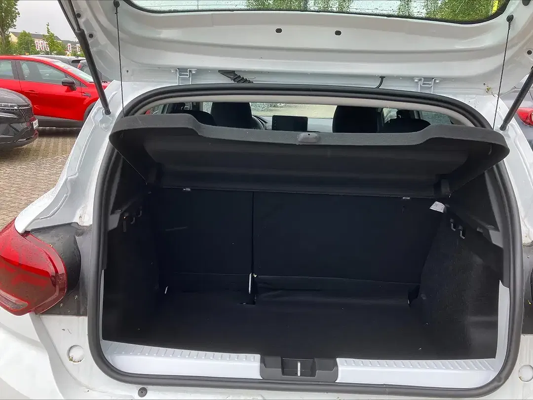Dacia Sandero - Thumbnail 8