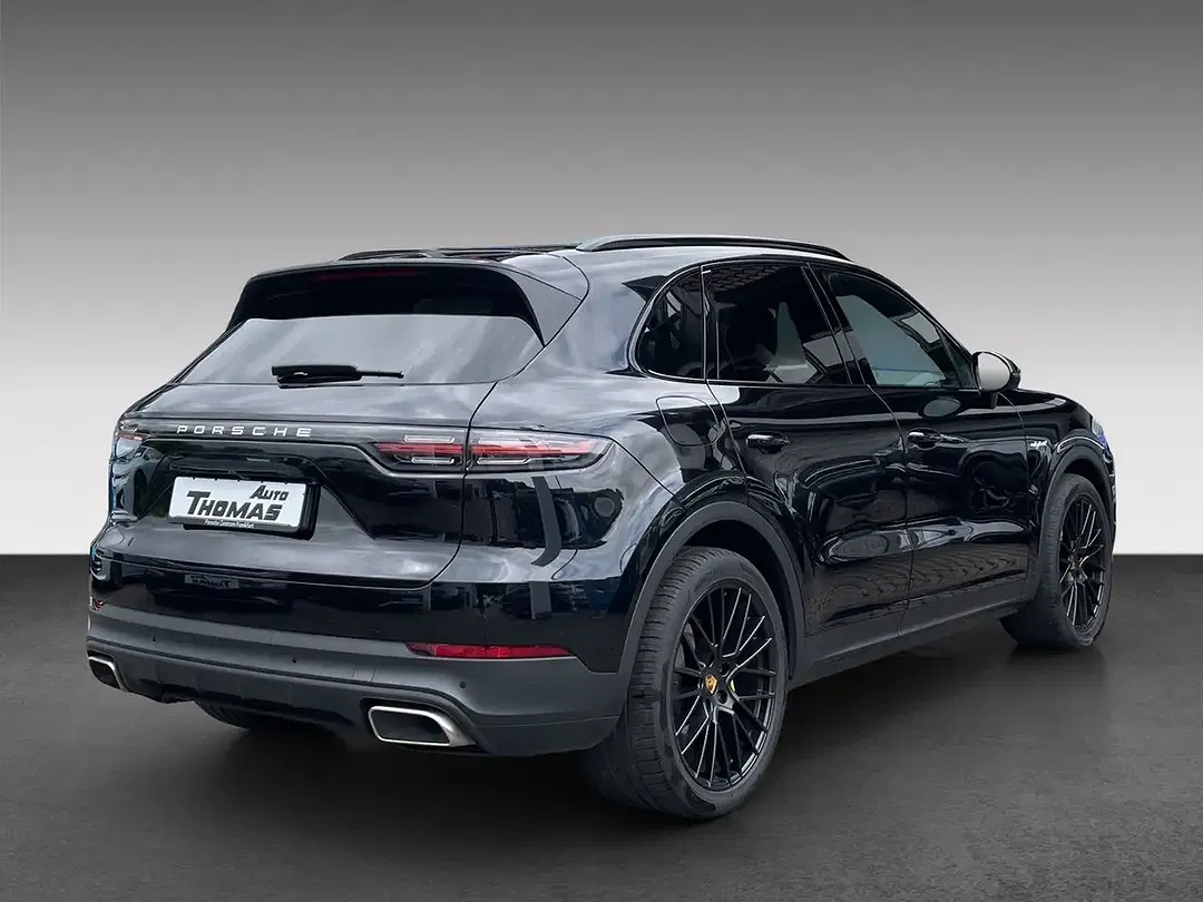 Porsche Cayenne - Thumbnail 3