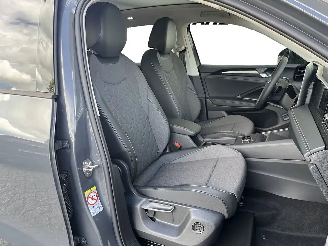 Volkswagen Tiguan - Thumbnail 7