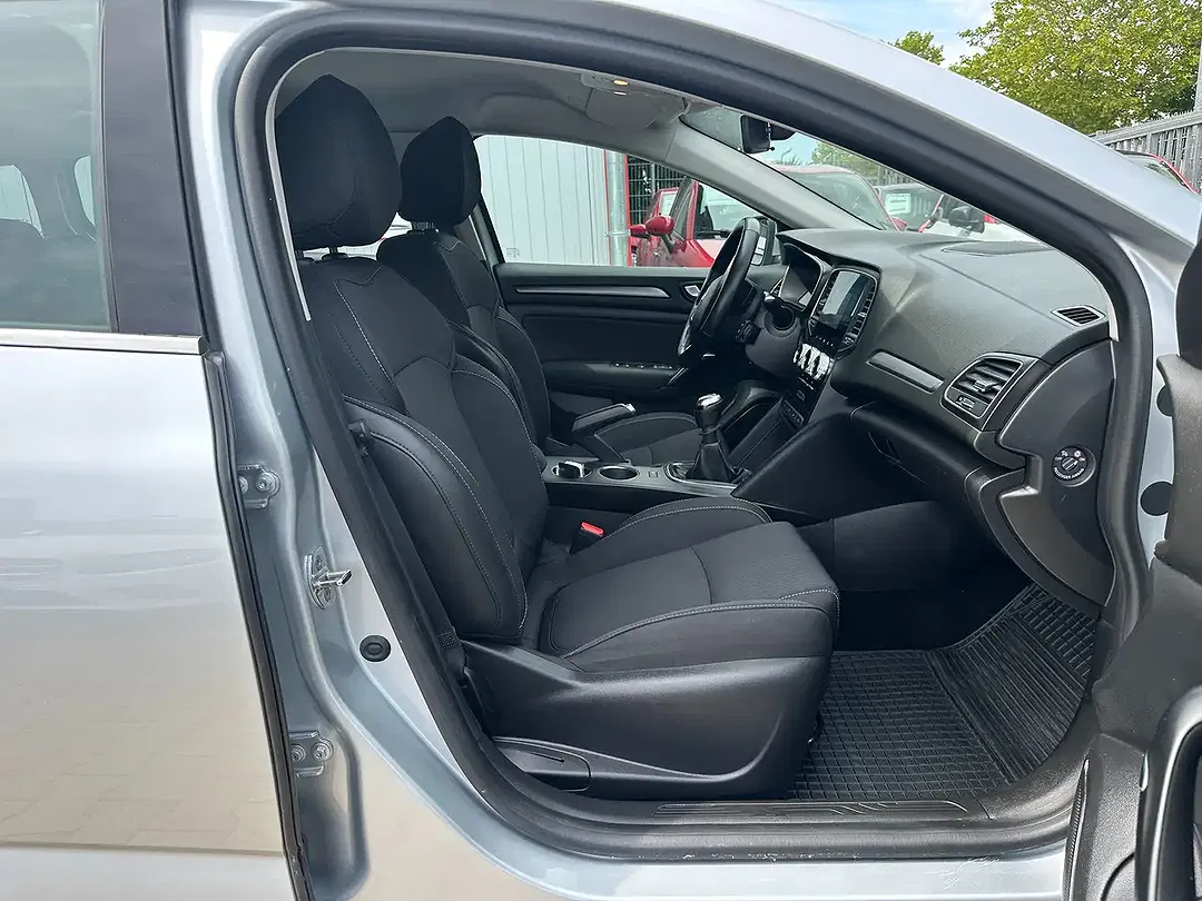 Renault Megane 1.3 TCe - foto 15