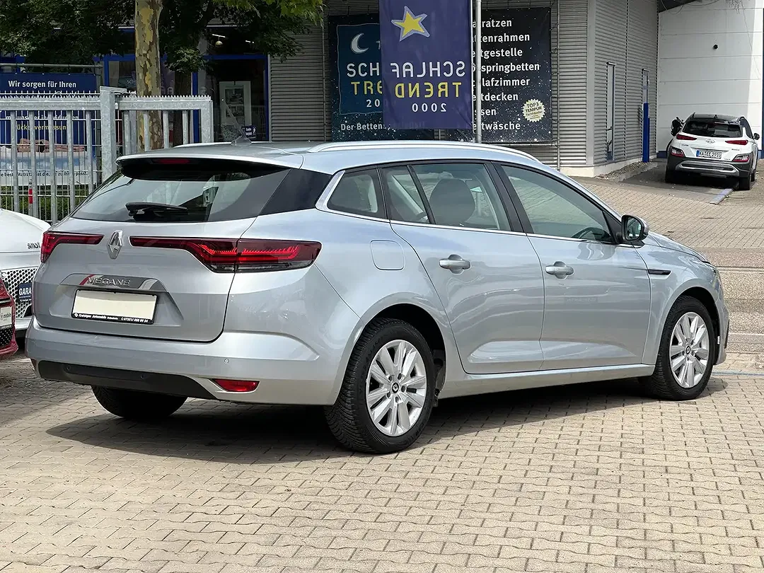 Renault Megane - Thumbnail 6