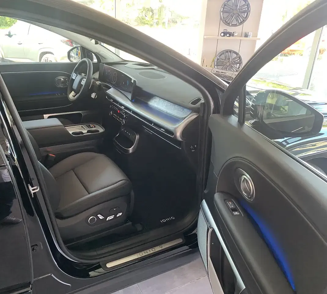 Hyundai IONIQ 9 - Thumbnail 13