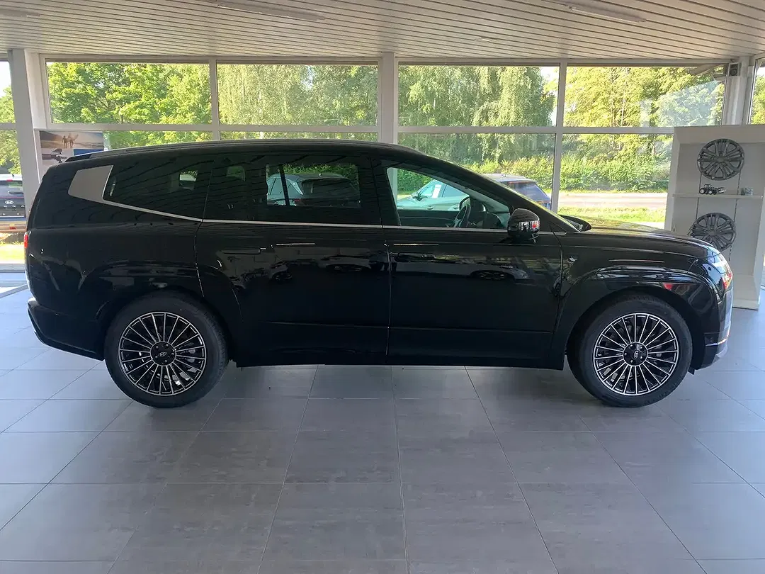 Hyundai IONIQ 9 - Thumbnail 3
