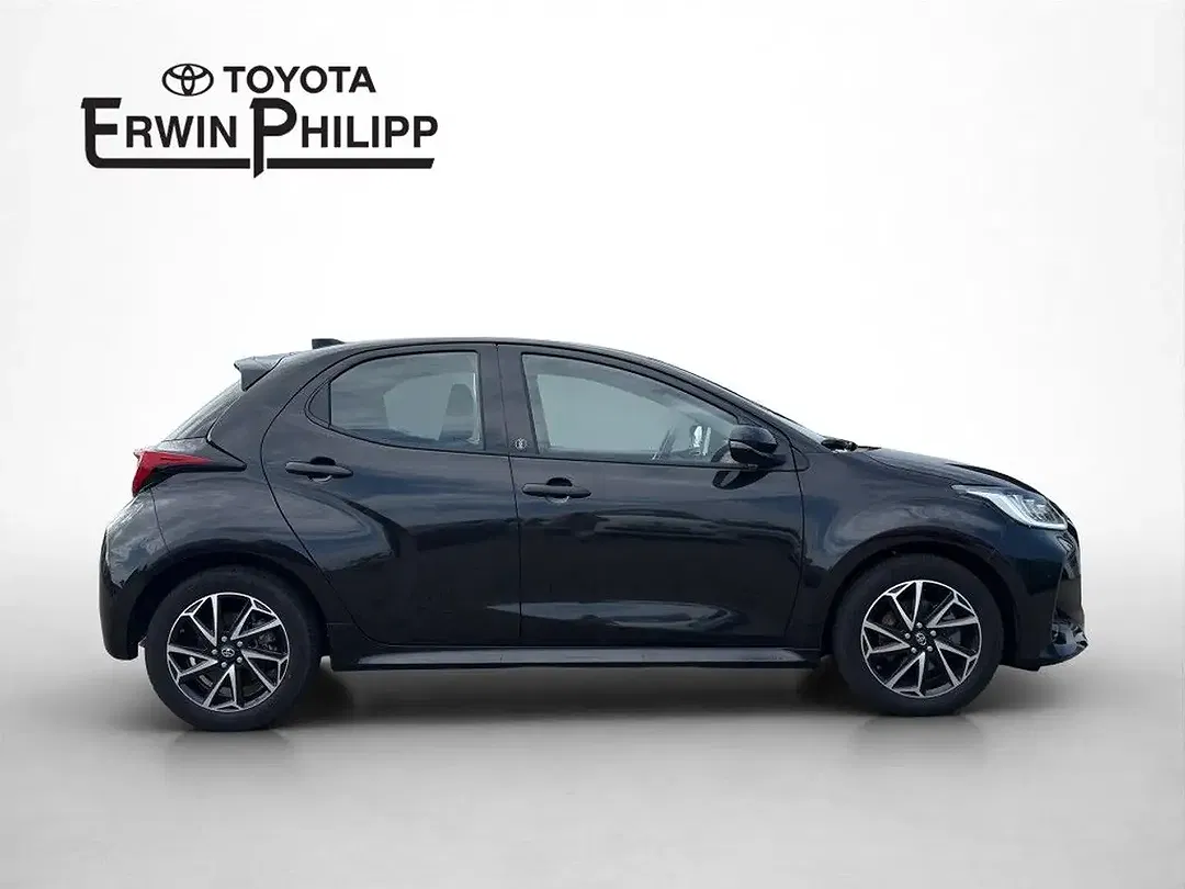 Toyota Yaris - Thumbnail 3