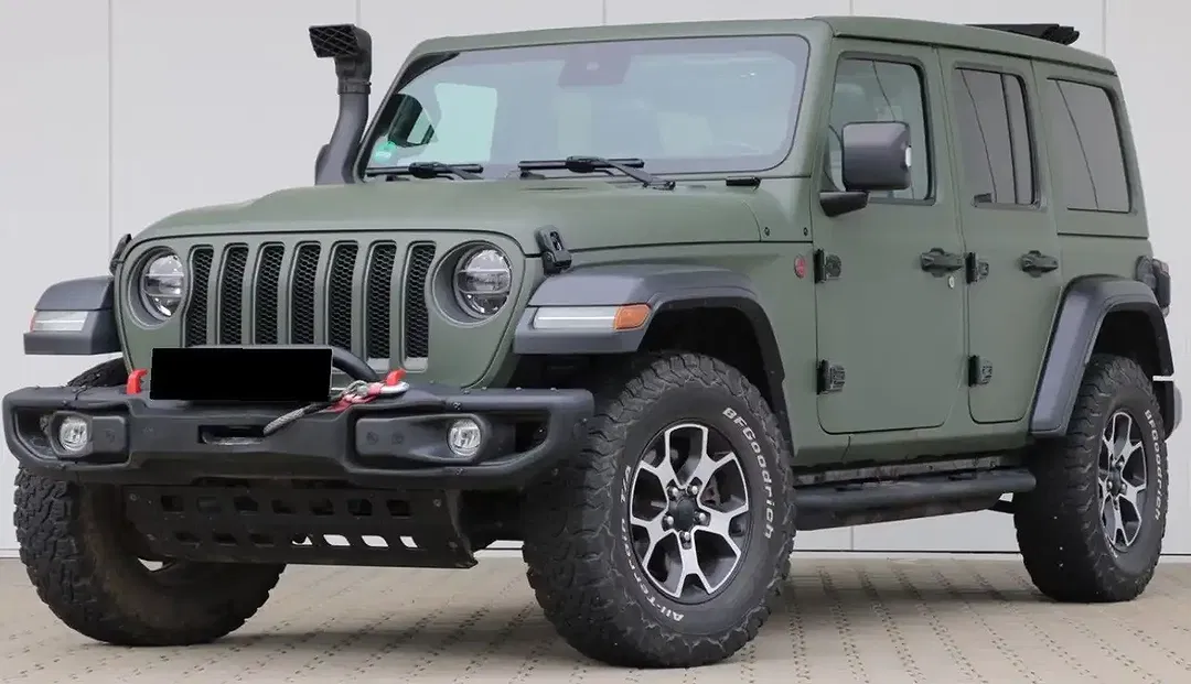 Jeep Wrangler - Thumbnail 3