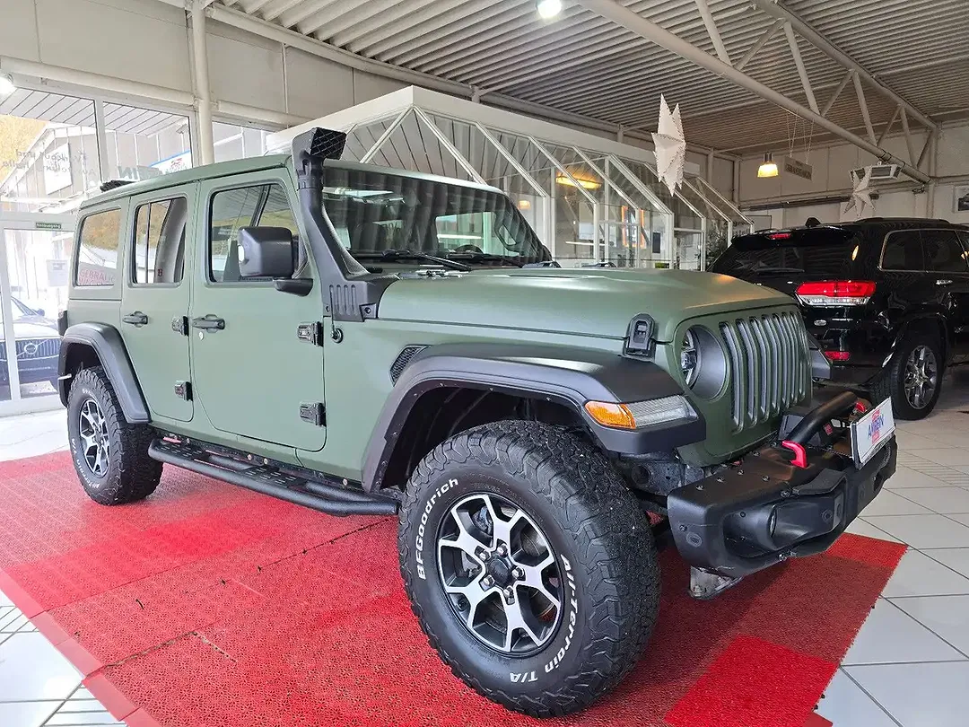 Jeep Wrangler - Thumbnail 4