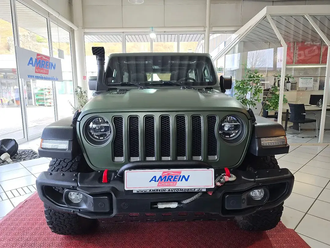 Jeep Wrangler - Thumbnail 5