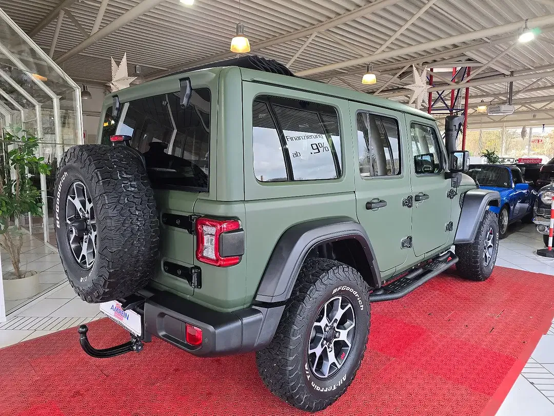 Jeep Wrangler - Thumbnail 7