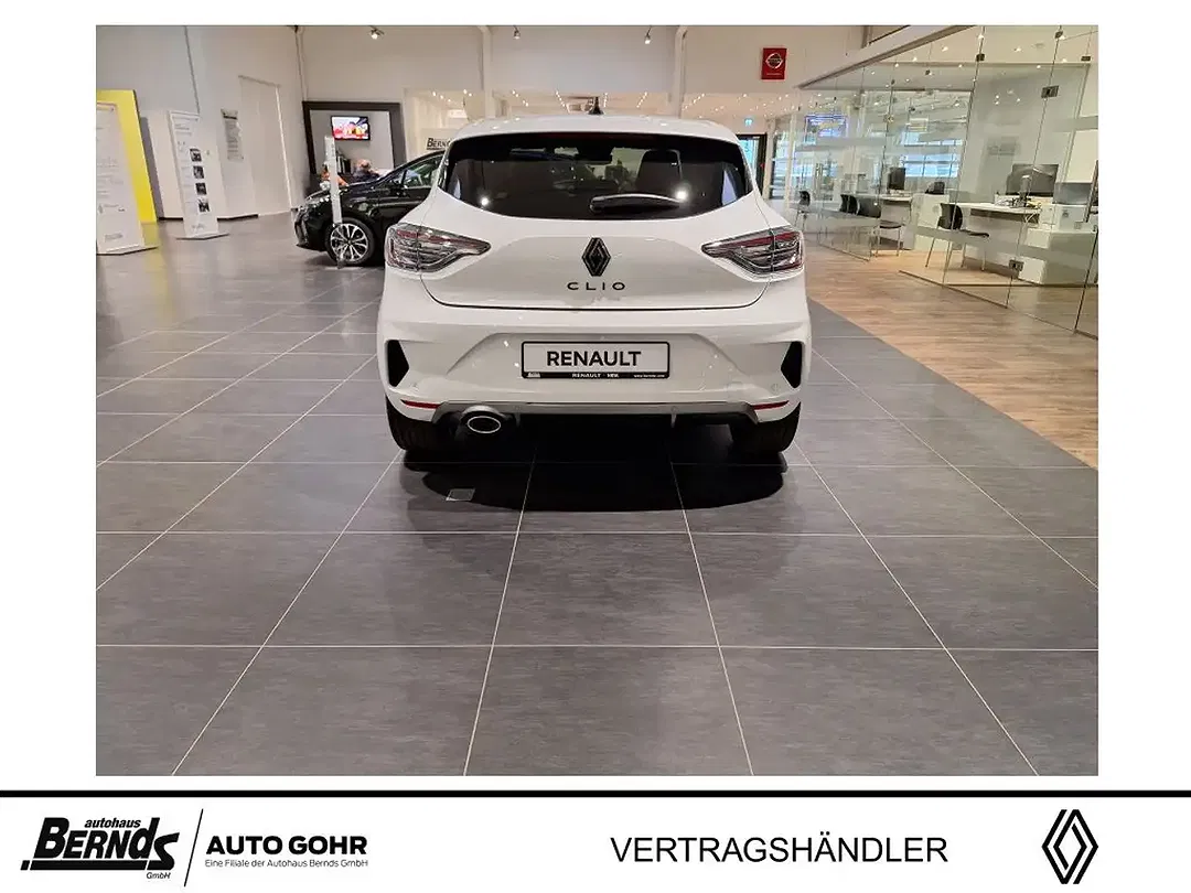 Renault Clio - Thumbnail 4