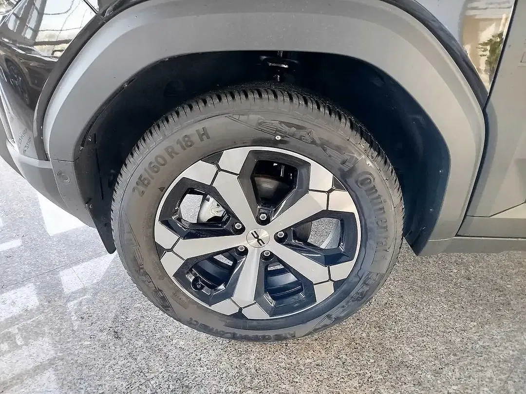 Dacia Duster - Thumbnail 7
